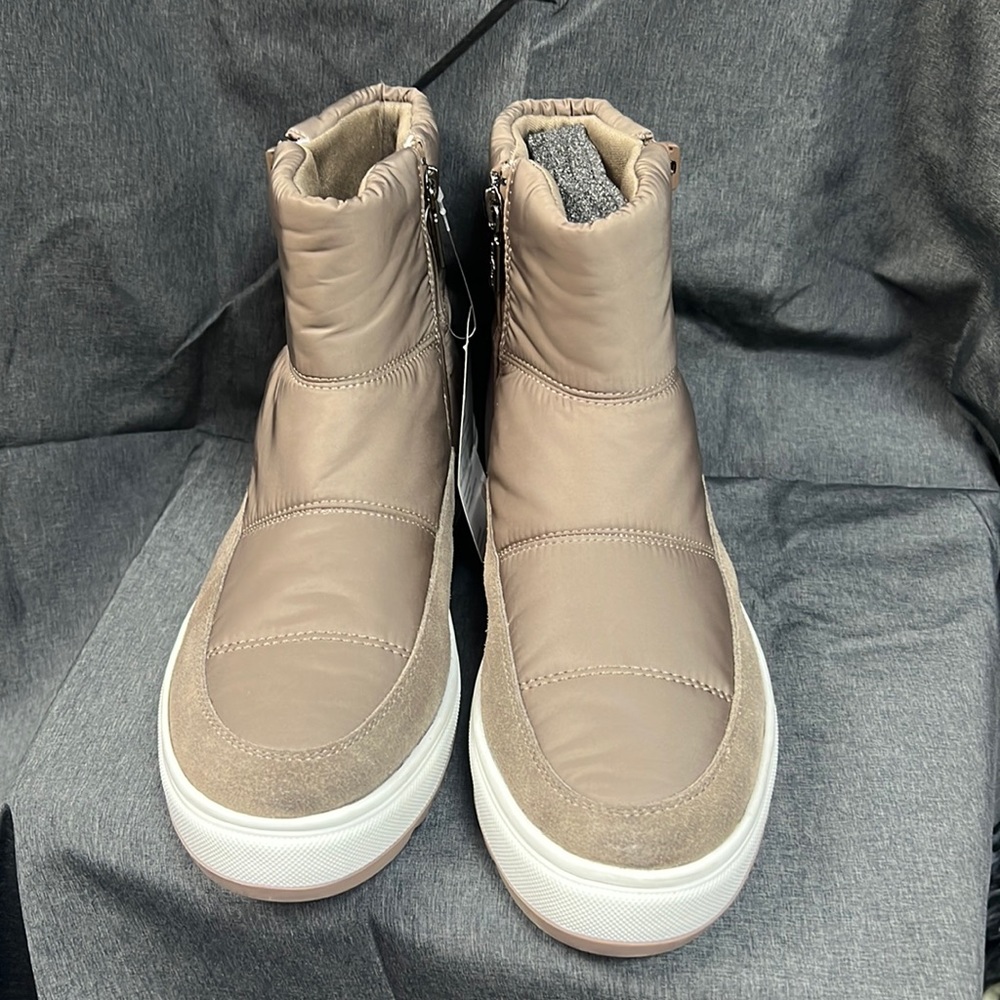 Aqua College Waterproof Boots